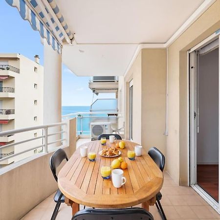 Riviera Prestige - Front De Mer - Terrasse - Parking 罗克布吕讷-卡普马丹 外观 照片