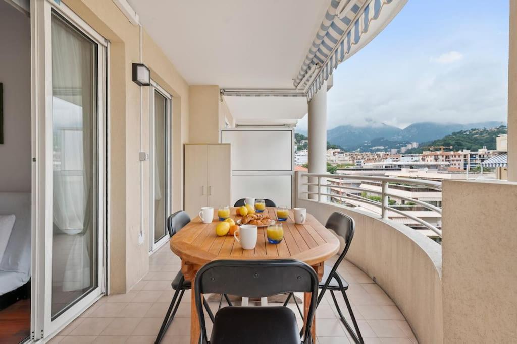 Riviera Prestige - Front De Mer - Terrasse - Parking 罗克布吕讷-卡普马丹 外观 照片