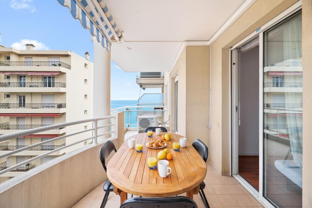 Riviera Prestige - Front De Mer - Terrasse - Parking 罗克布吕讷-卡普马丹 外观 照片
